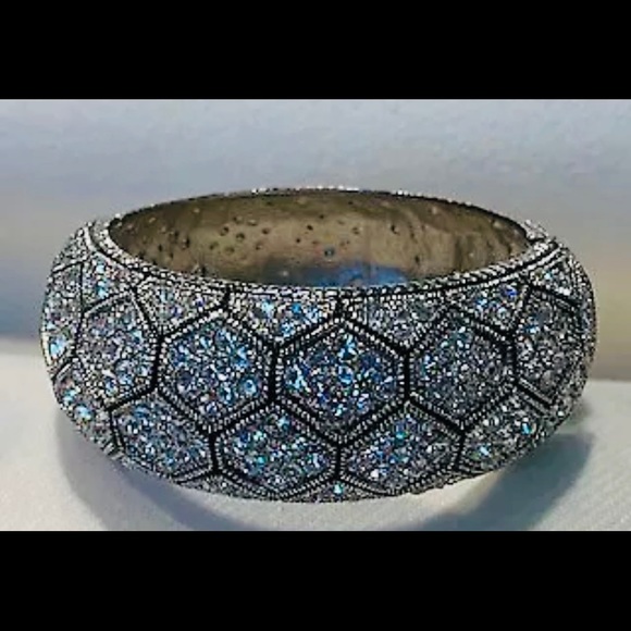 Jewelry - Vintage Rhinestone Crystal Hinged Cuff Bracelet